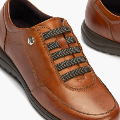 Pitillos Zapatos de piel deportivo con elásticos para mujer - P2710 Pitillos Zapatos de piel deportivo con elásticos para mujer - P2710