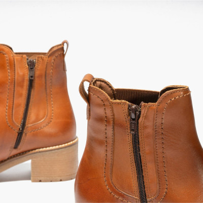 Bota Pitillos para mujer tacón bajo de piel cuero 2724