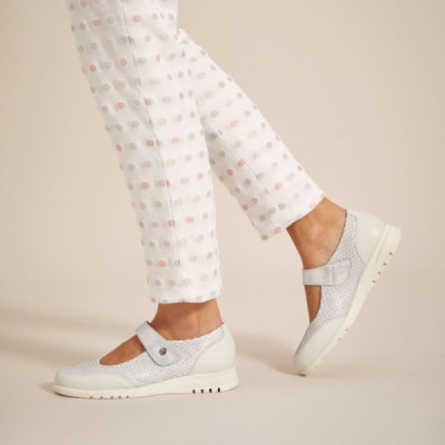 Zapato Mercedes para mujer Pitillos blanco con velcro - P2823