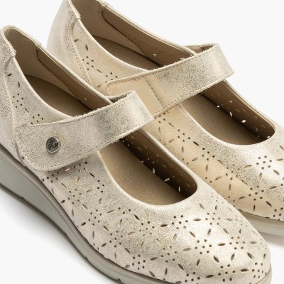Pitillos Zapato Mercedes mujer con velcro en piel fantasia oro - P10334