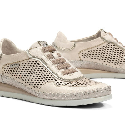 Deportivo de piel Sella para mujer calado de Fluchos - F2143