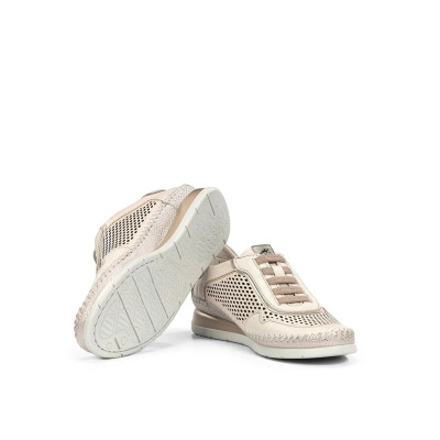 Deportivo de piel Sella para mujer calado de Fluchos - F2143