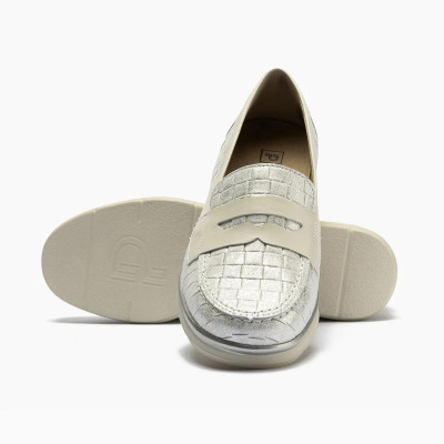 Zapatos mocasines planos para mujer en piel plata Pitillos - P11021