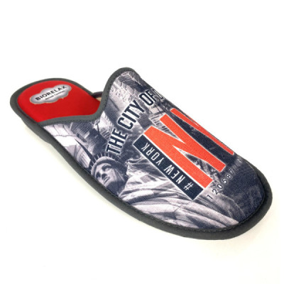 Zapatilla de casa chico Cosdam Biorelax acolchada New York Bio1423