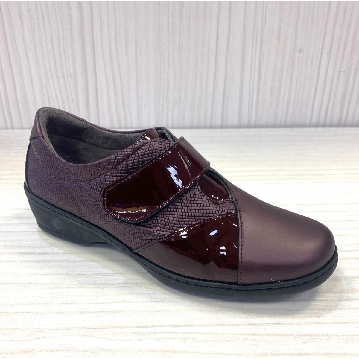 Zapato Notton ancho especial para mujer con velcro - N2561